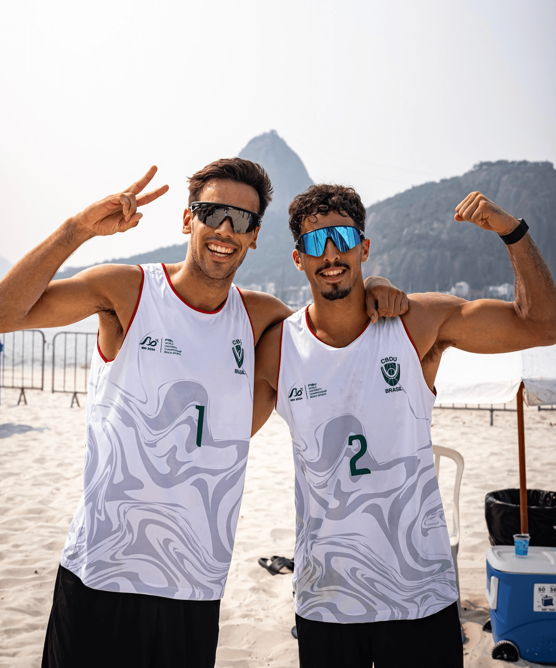 JOÃO PEDROSA E HUGO CAMPOS